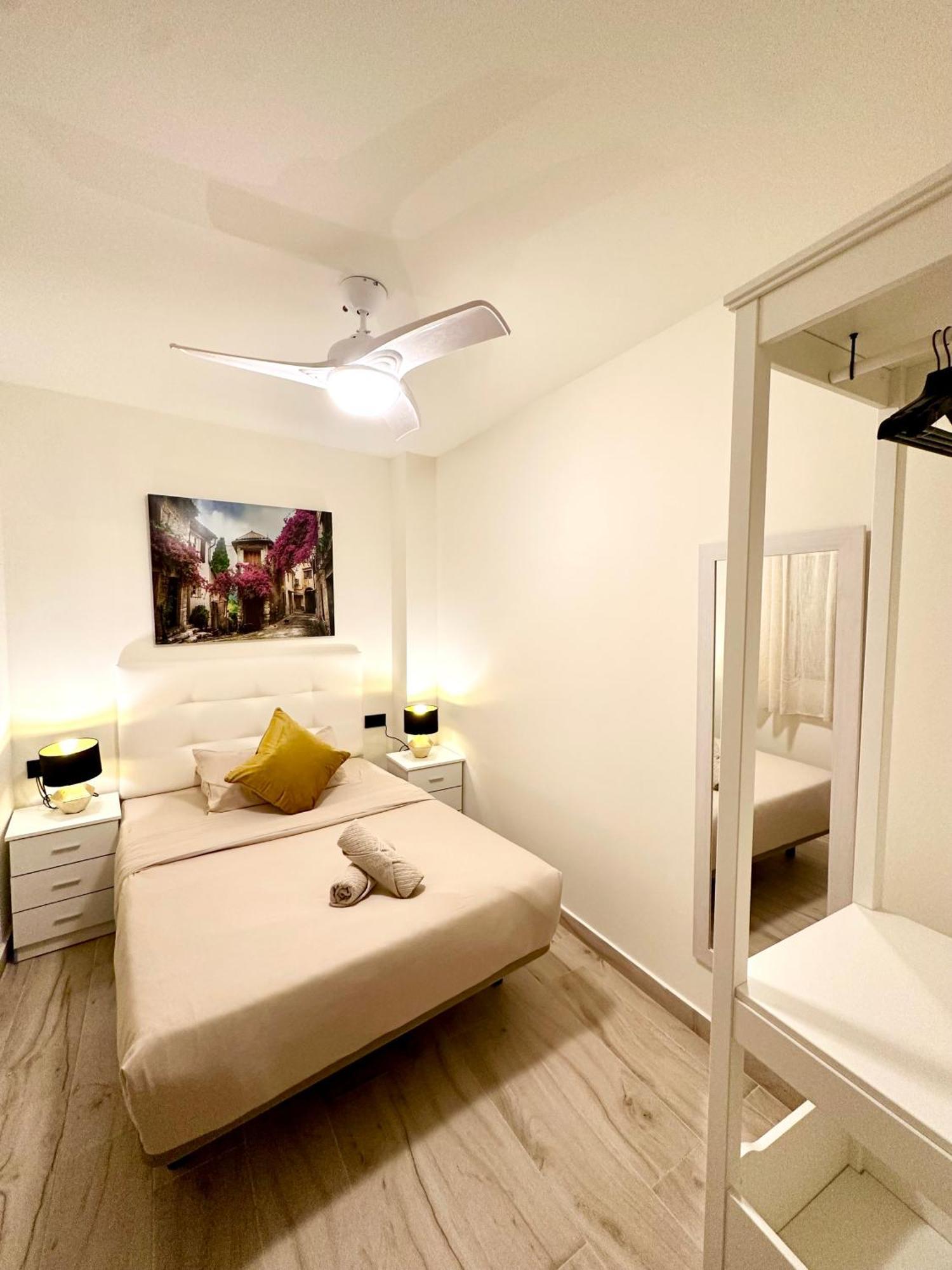 La Reina Apartment By The Sea Alicante Eksteriør billede
